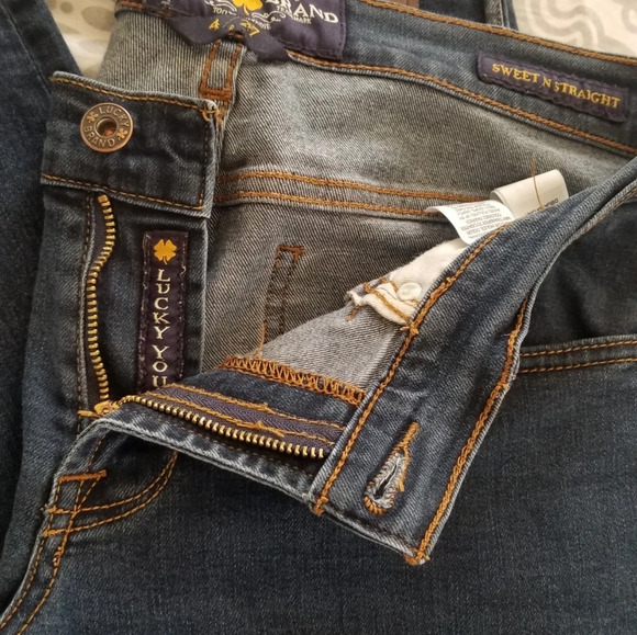 Lucky brand straight leg size 4 jeans - Picture 10 of 15